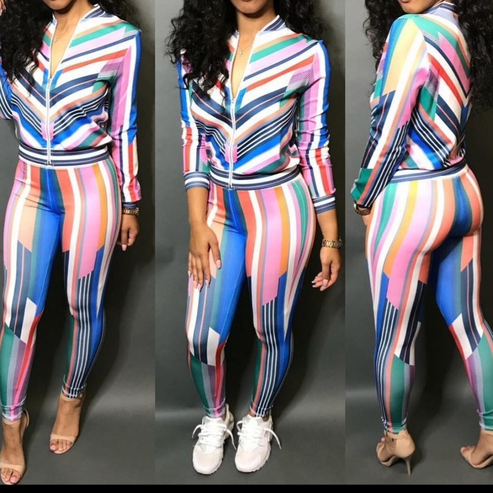 Ladies Track Suit/Medium/multi color